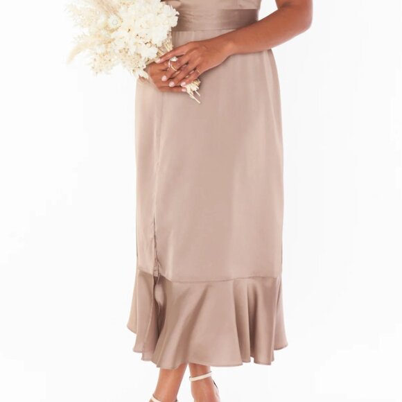 NWT Show Me Your Mumu Claire Midi Dress - Dune Luxe Satin / Mocha Mousse - Picture 2 of 8